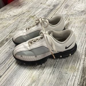 Nike Tiger Woods Sz 1 Tour TW Jr Youth Golf Shoe